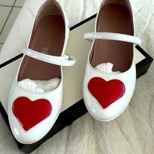 Gucci girls shoes heart Size 31